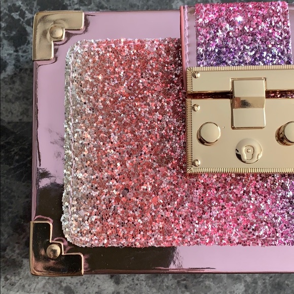 Glitter acrylic purse - Picture 3 of 7